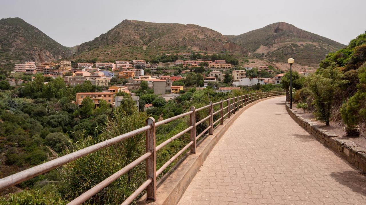 Casa Luisa - Pan Di Zucchero - Nebida エクステリア 写真